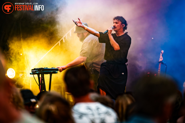 Antony Szmierek op Dauwpop 2026 - Zaterdag foto