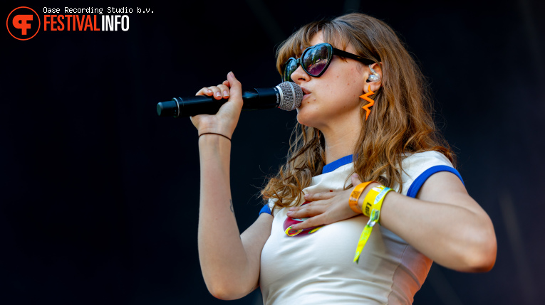Chloe Slater op Dauwpop 2026 - Zaterdag foto