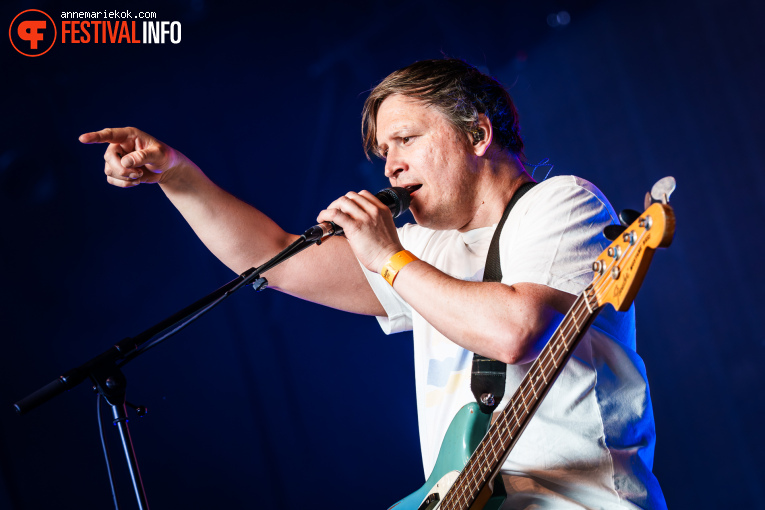 The Wombats op Dauwpop 2026 - Zaterdag foto