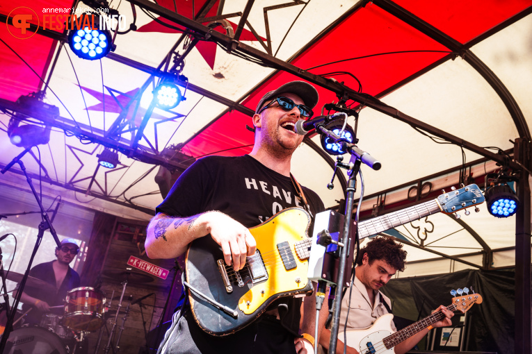 Iguana Death Cult op Dauwpop 2026 - Zaterdag foto