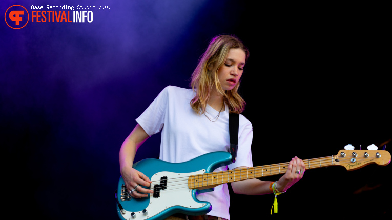 Chloe Slater op Dauwpop 2026 - Zaterdag foto