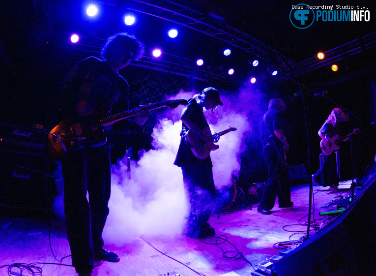 Crashing op Pink Breath of Heaven - 05/06 - dB's foto