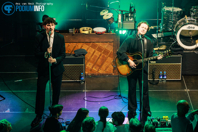 The Young Analogues op The Young Analogues - 05/06 - TivoliVredenburg foto