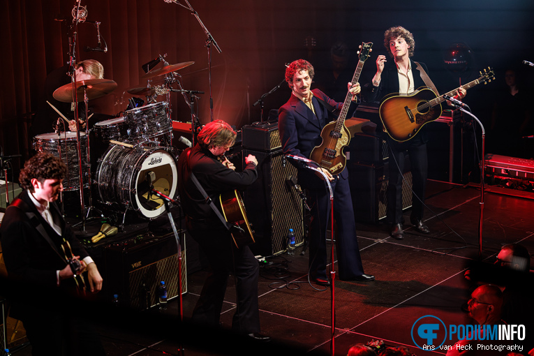 The Young Analogues op The Young Analogues - 05/06 - TivoliVredenburg foto