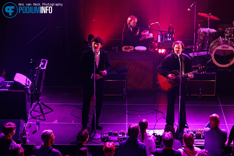 The Young Analogues op The Young Analogues - 05/06 - TivoliVredenburg foto