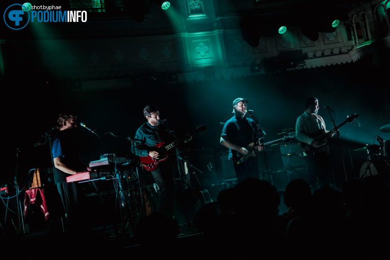 Moss op The Dandy Warhols - 09/06 - Paradiso foto