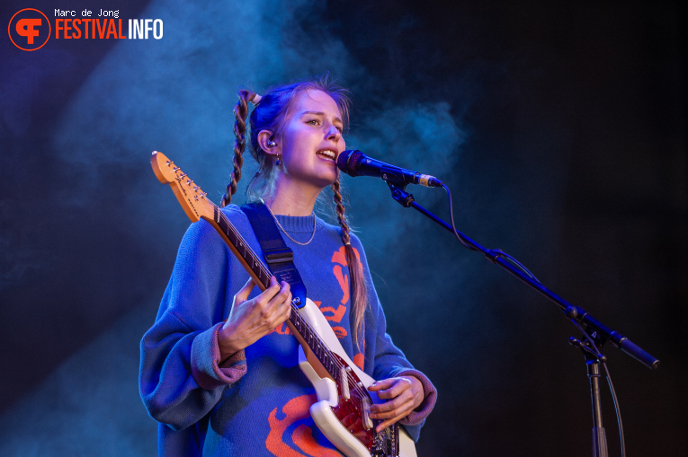 Maddie Ashman op Best Kept Secret 2026 - Zaterdag foto