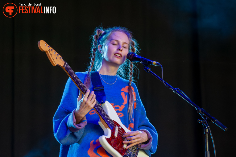 Maddie Ashman op Best Kept Secret 2026 - Zaterdag foto
