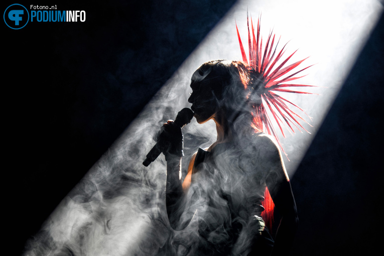FKA twigs op FKA twigs - 06/06 - Ziggo Dome foto