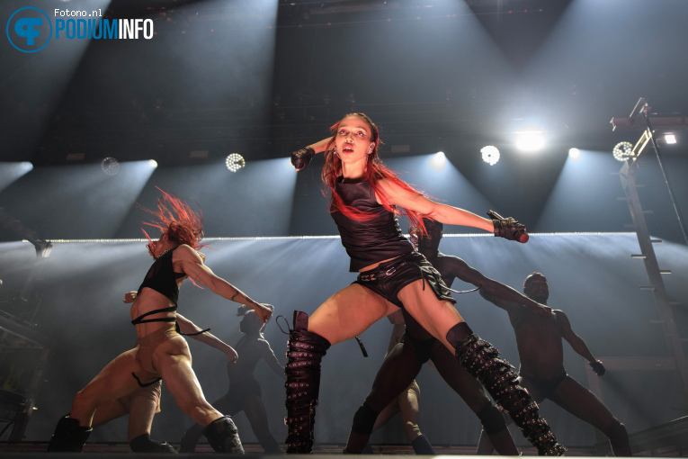 FKA twigs op FKA twigs - 06/06 - Ziggo Dome foto