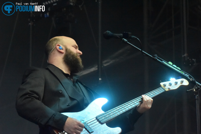 White Lies op Snow Patrol - 12/06 - Stadspark Groningen foto