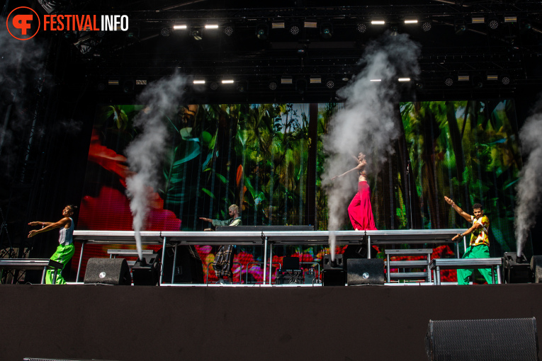Sofi Tukker op Pinkpop 2026 - zaterdag foto