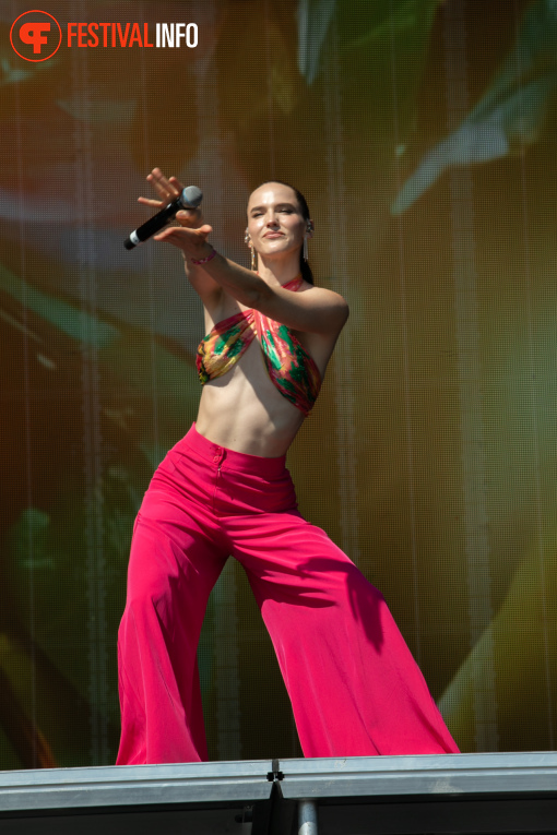 Sofi Tukker op Pinkpop 2026 - zaterdag foto