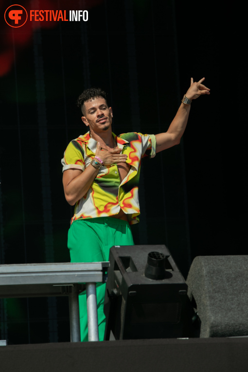 Sofi Tukker op Pinkpop 2026 - zaterdag foto