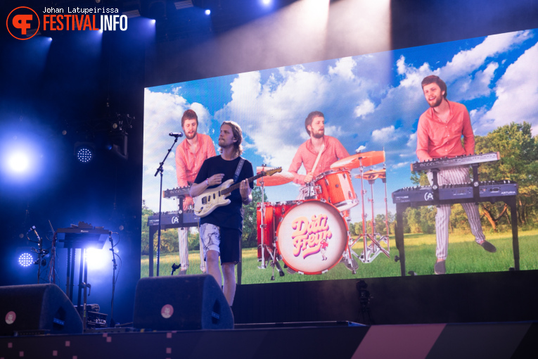 Daði Freyr op Pinkpop 2026 - zondag foto
