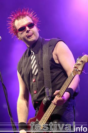 The Toy Dolls op Dauwpop 2005 foto