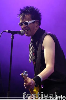 The Toy Dolls op Dauwpop 2005 foto