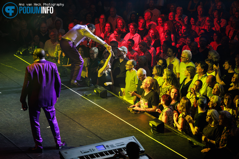 Four Tops op The Four Tops & The Temptations - 23/06 - TivoliVredenburg foto
