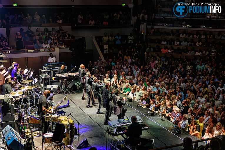 The Temptations op The Four Tops & The Temptations - 23/06 - TivoliVredenburg foto