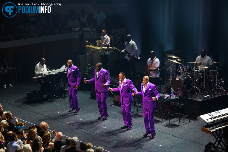 Four Tops op The Four Tops & The Temptations - 23/06 - TivoliVredenburg foto