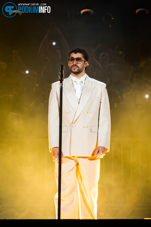 Bad Bunny op Bad Bunny - DeBÍ TiRAR MáS FOToS World Tour - 23/06 - Gelredome foto