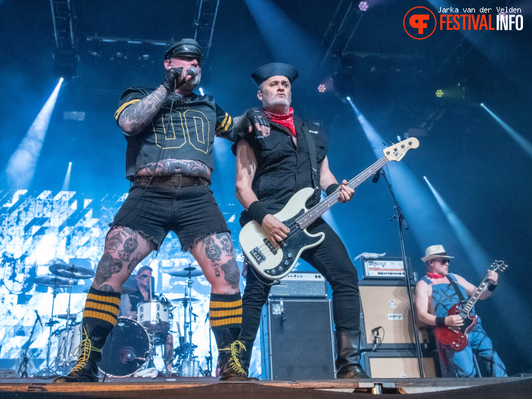 Turbonegro op Jera On Air 2026 - Zaterdag foto