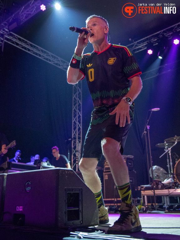 Dog Eat Dog op Jera On Air 2026 - Zaterdag foto