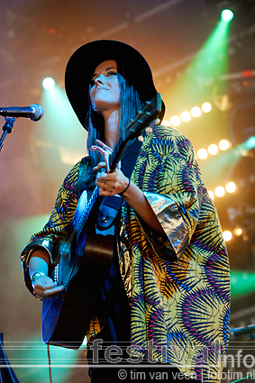 Nina Kinert op Lowlands 2009 foto