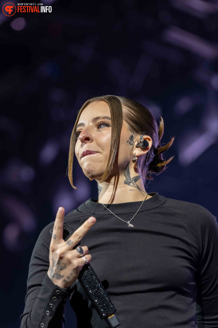 Young Miko op Roskilde Festival 2026 foto