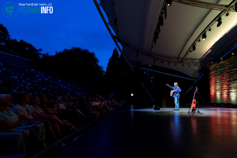 Harrie Jekkers op Zuiderpark Live: Harrie Jekkers - 26/06 foto