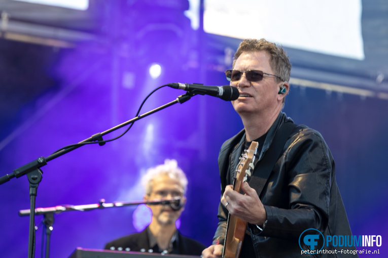 Level 42 op Level 42 + Matt Bianco - Royal Park Live - 02/07 - Paleis Soestdijk foto