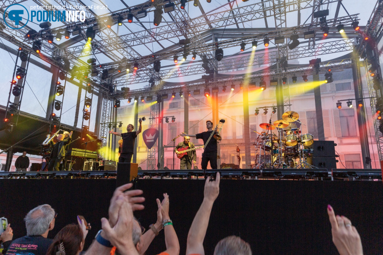Level 42 op Level 42 + Matt Bianco - Royal Park Live - 02/07 - Paleis Soestdijk foto