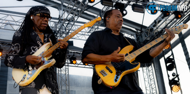 Nile Rodgers & Chic op Nile Rodgers & Chic - Royal Park Live - 09/07 - Paleis Soestdijk foto