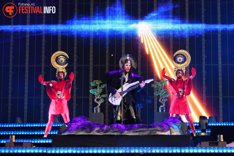 Empire of the Sun op Down the Rabbit Hole 2026 - vrijdag foto