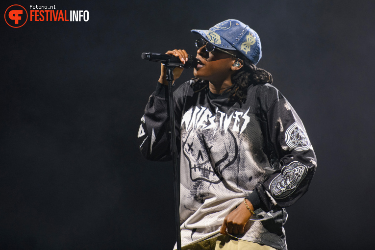 Little Simz op Down the Rabbit Hole 2026 - vrijdag foto