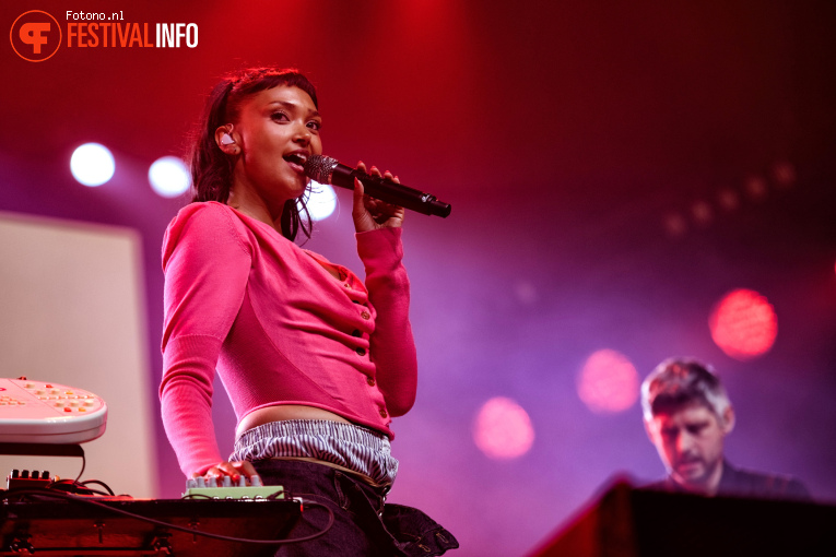 Joy Crookes op Down the Rabbit Hole 2026 - zaterdag foto