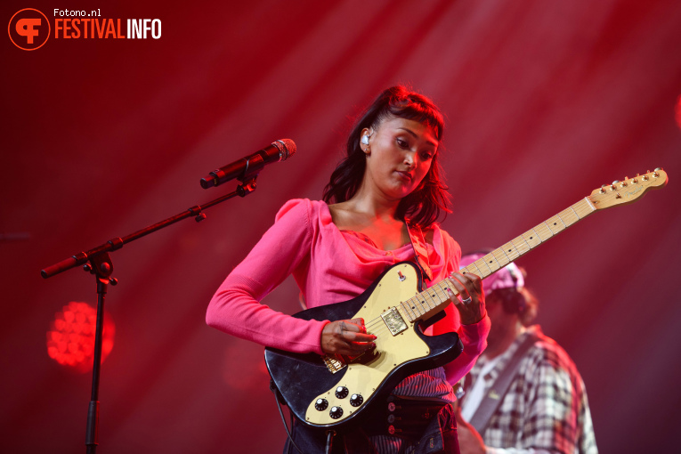 Joy Crookes op Down the Rabbit Hole 2026 - zaterdag foto