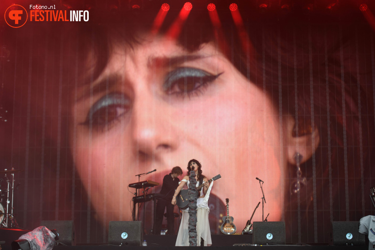 Naaz op Down the Rabbit Hole 2026 - zondag foto
