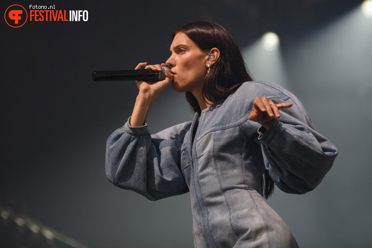 Charlotte Cardin op Down the Rabbit Hole 2026 - zondag foto