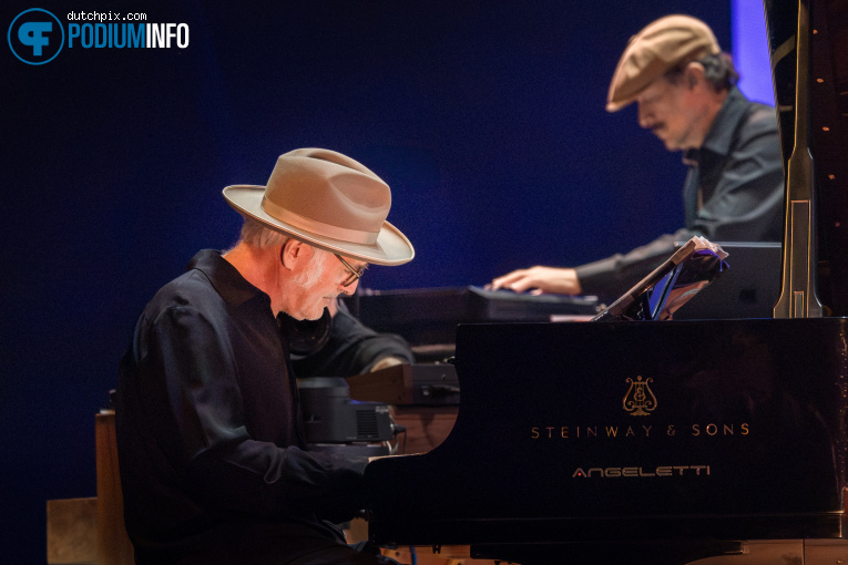 Ludovico Einaudi op Ludovico Einaudi - 05/07 - Ziggo Dome foto