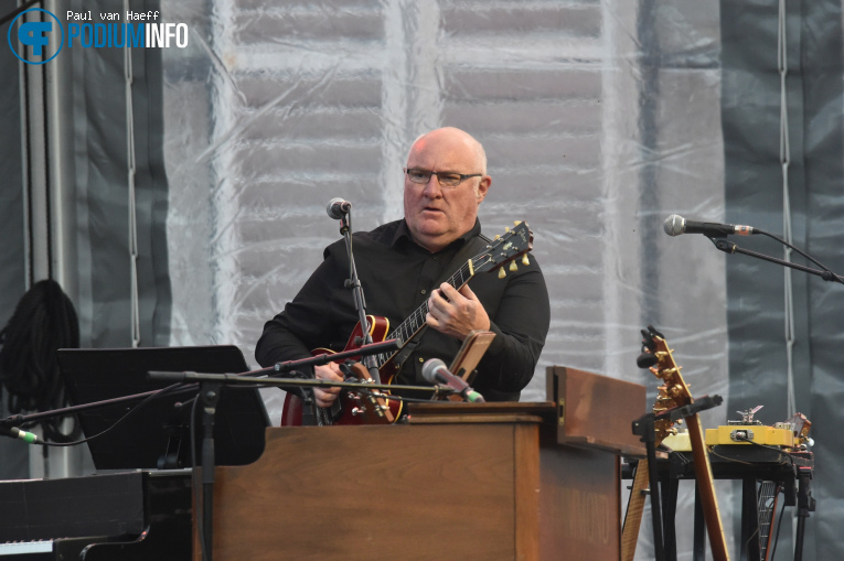 Van Morrison op Van Morrison - Royal Park Live - 05/07 - Paleis Soestdijk foto
