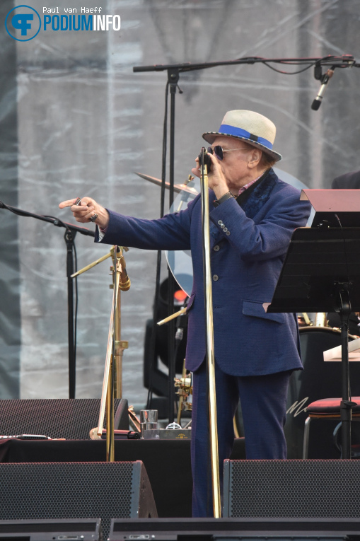 Van Morrison op Van Morrison - Royal Park Live - 05/07 - Paleis Soestdijk foto