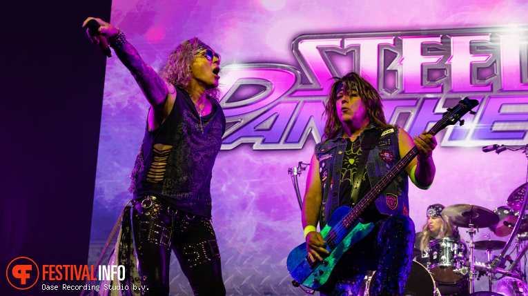 Steel Panther op Bospop 2026 - Vrijdag foto