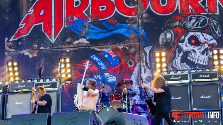 Airbourne op Bospop 2026 - Vrijdag foto