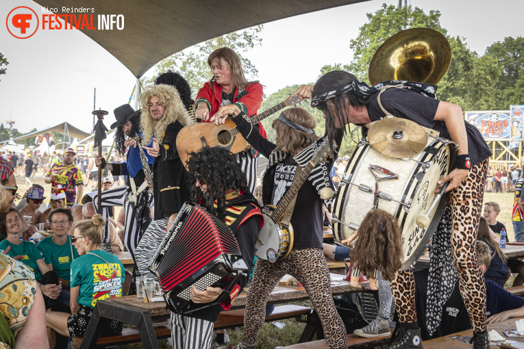 Blaas Of Glory op Zwarte Cross Festival 2026 - Donderdag foto