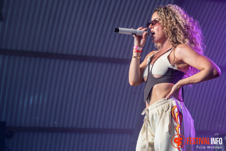 Sigourney K op Zwarte Cross Festival 2026 - Vrijdag foto