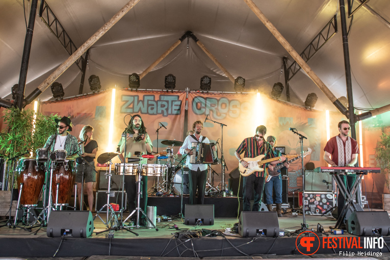 Biki Baya op Zwarte Cross Festival 2026 - Zaterdag foto
