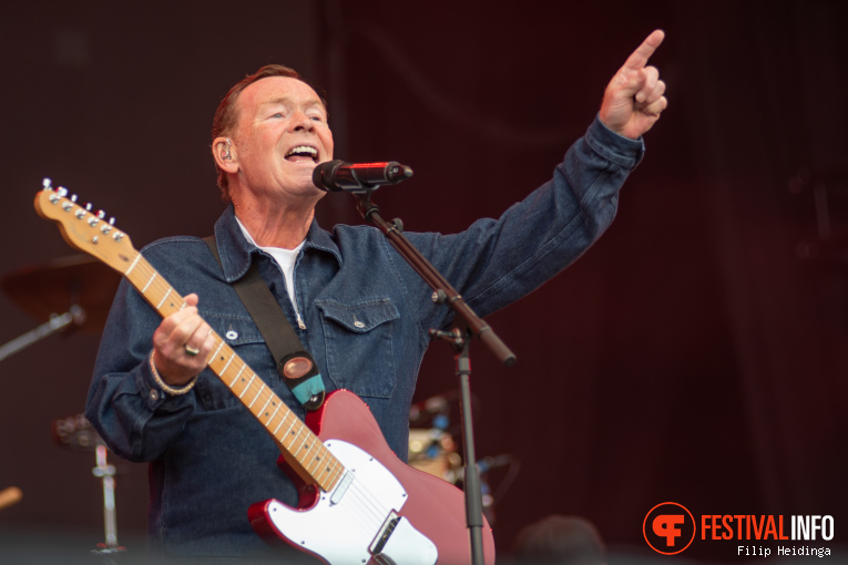 UB40 featuring Ali Campbell op Zwarte Cross Festival 2026 - Zaterdag foto