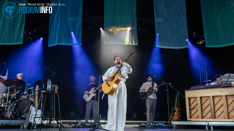 Katie Melua op Slot Zeist Live: Katie Melua - 08/07 - Slot Zeist foto