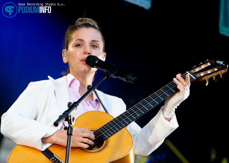 Katie Melua op Slot Zeist Live: Katie Melua - 08/07 - Slot Zeist foto